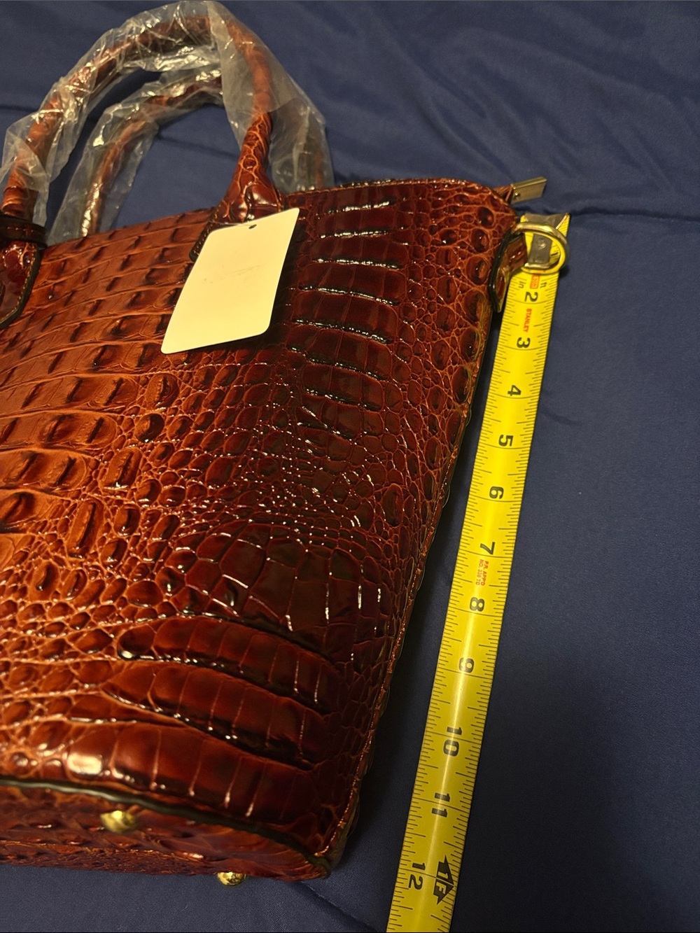 Croc-Embossed Faux Leather Tote Bag with Crossbody Strap in Brown - Picture 7 of 10